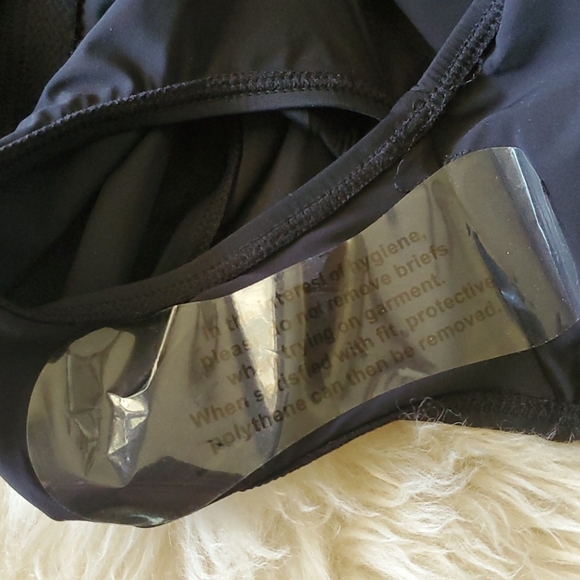 Hermoza MARILYN MONROE One-Piece Swimsuit - Picture 6 of 6